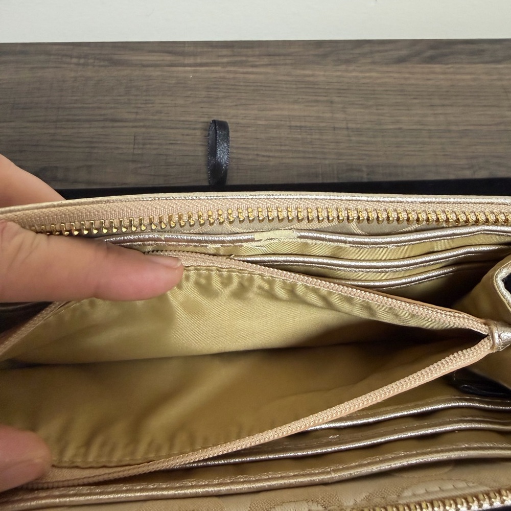 Coach Signature Zip Wallet - Picture 6 of 8